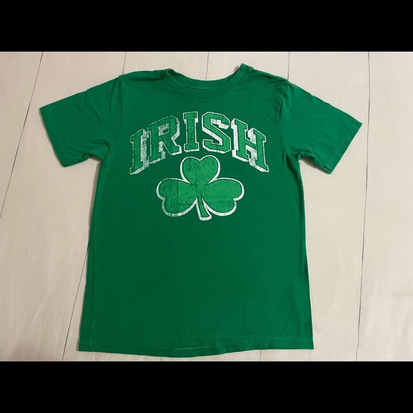 🍀The Children’s Place Tee🍀